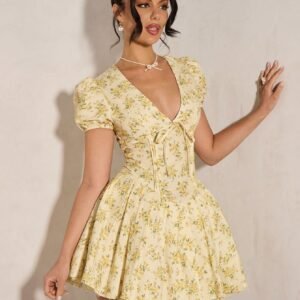 SHEIN BAE BAE Solid Color Pleated Bust Lace Trim Suspender Dress With Small Floral Print,Summer Dresses For Women